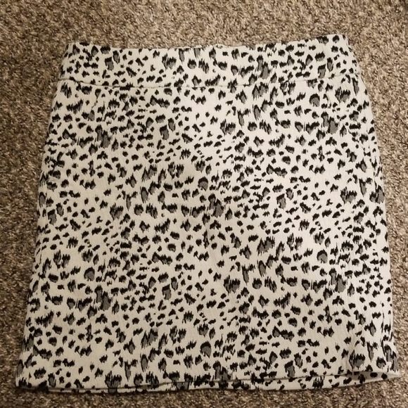 LOFT Dresses & Skirts - Snow leopard mini skirt